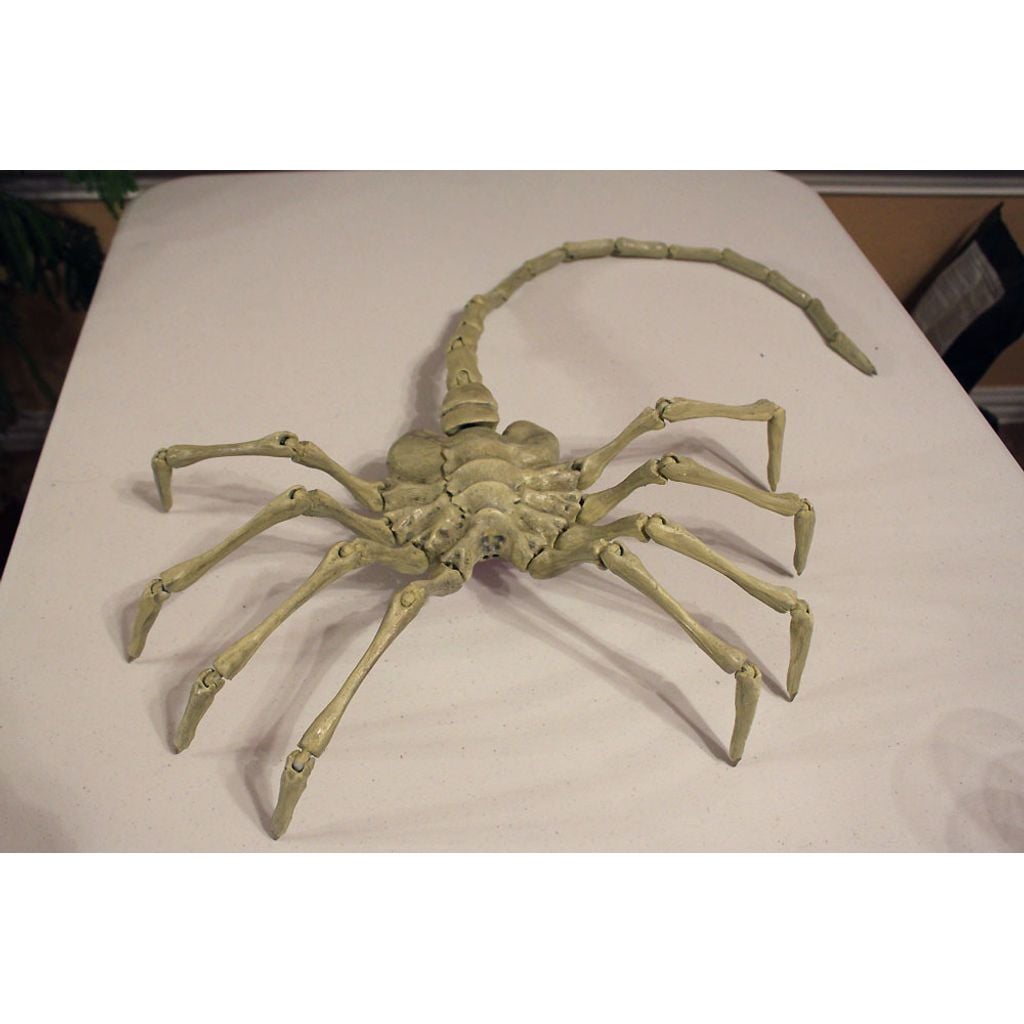 face hugger articulado impresso em PLA (peça decorativa)