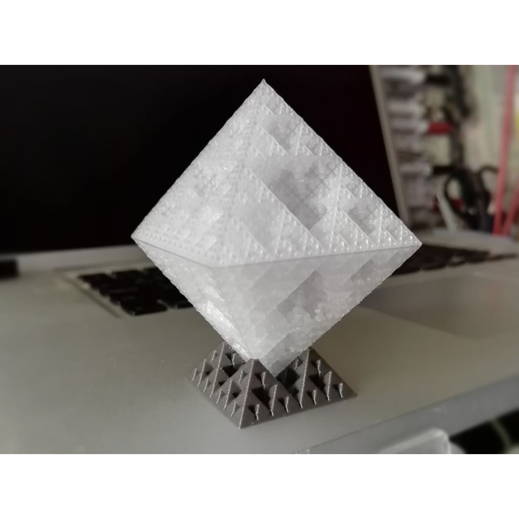 Expositor para octaedro de Sierpinski / floco de octaedro