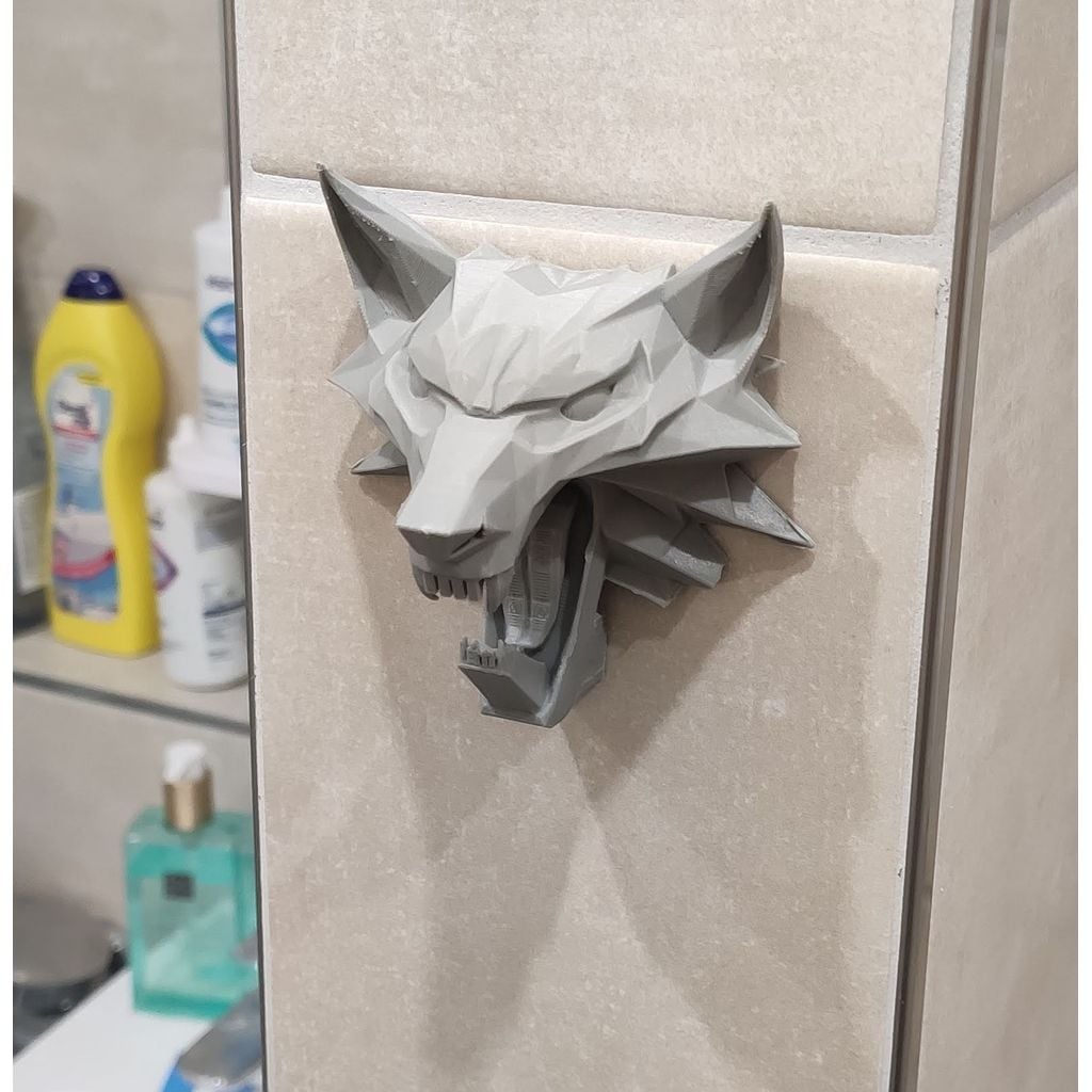 Gancho em formato de lobo The Witcher em PLA