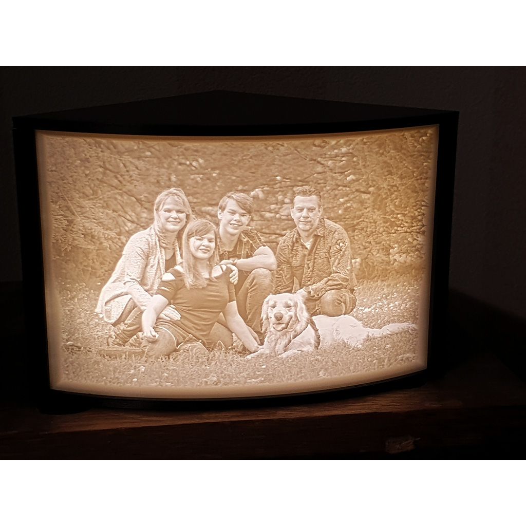 Caixa curva de litofano de 15x10 cm com clipes para tiras de LED