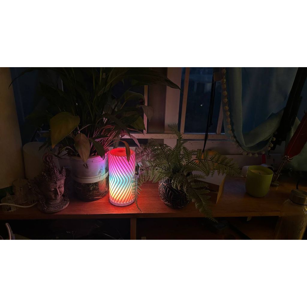 Lampy: Luz do espaço de trabalho Cyberpunk