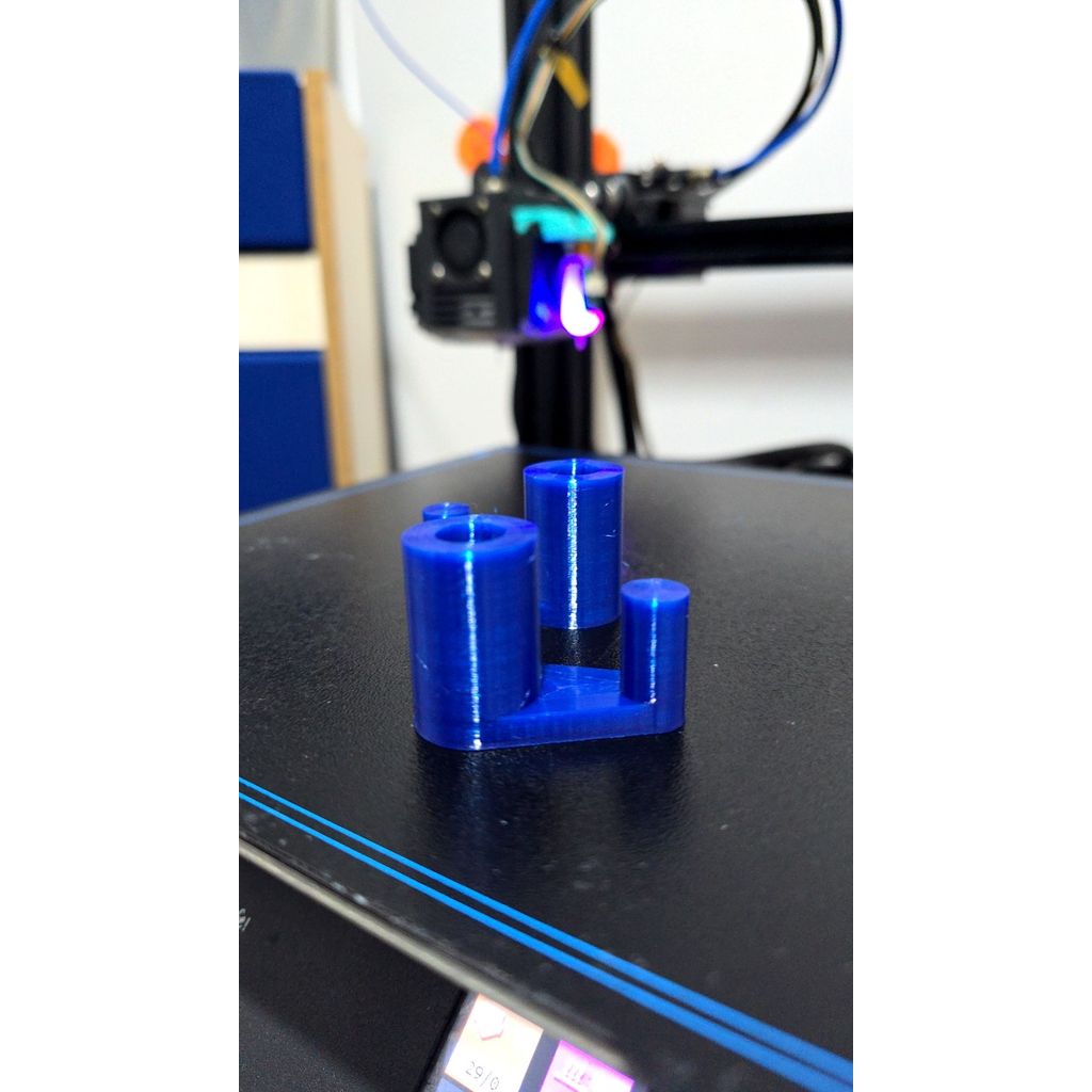 Laptop stand