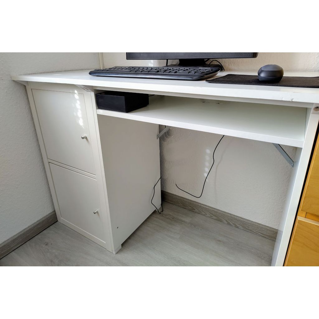 Construção de mesa IKEA personalizada: KALLAX encontra TORALD