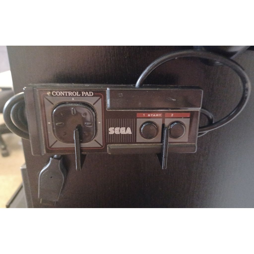 Controlador MasterSystem montado em parede