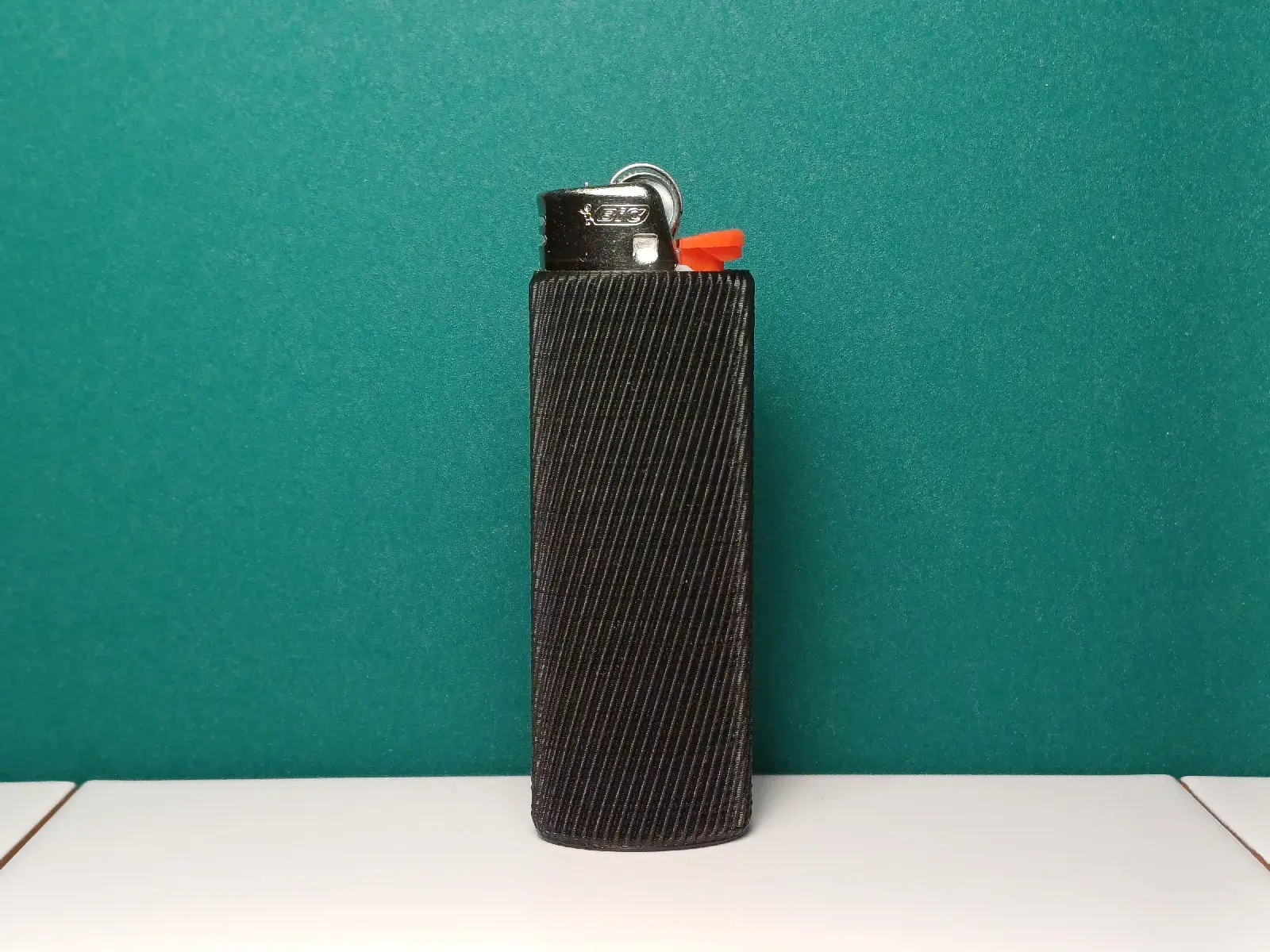 Capa impressa em 3D para isqueiro BIC (vaso)
