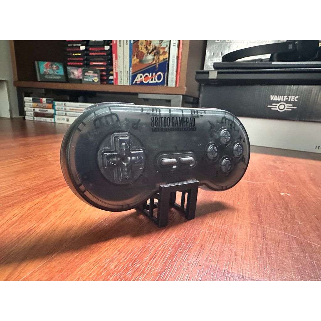 Universal video game controller & NEOGEO Pocket display stand - SNES/NES/Genesis (6 button)/SMS/8bitdo/3DO/SNES Classic/NES Classic/NEOGEO Pocket & Co