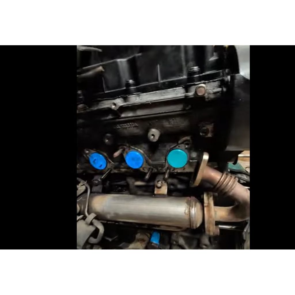 Tampas das portas do turbocompressor 2.0 TDI / 2.0 DI-D (tampões contra poeira para reconstrução do motor)